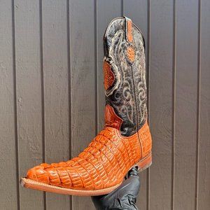 #60 Crocodile Design Boot with Details, Model 980